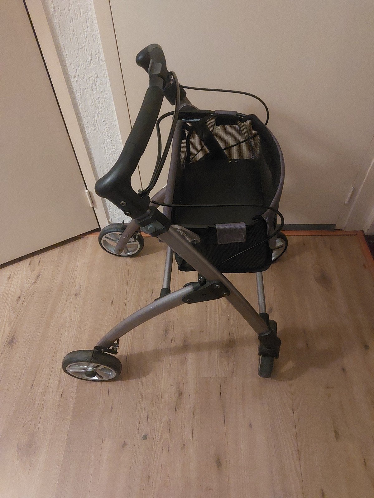 Rollator wheelzahead., Diversen, Ophalen, Lichtgewicht, Zo goed als nieuw