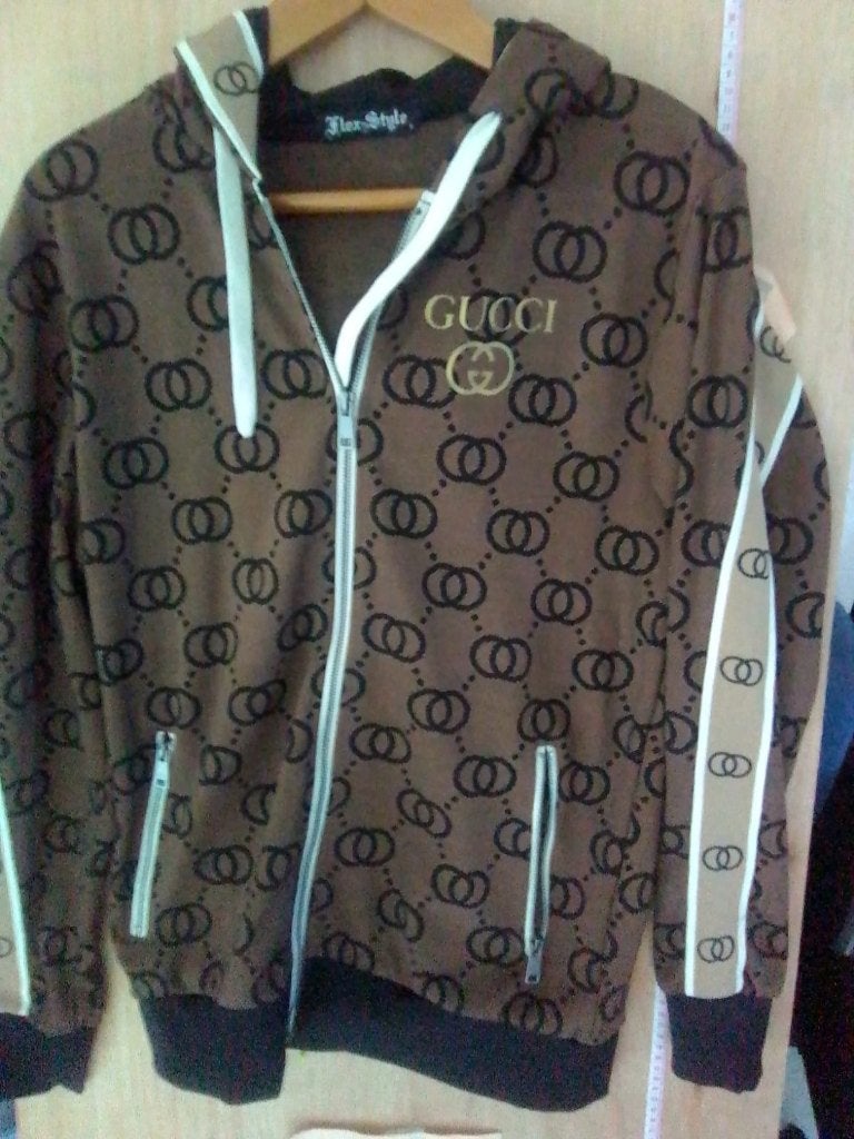 hoodie  Maat  - L, Ophalen of Verzenden, Zo goed als nieuw, Buitenlandse clubs, Shirt