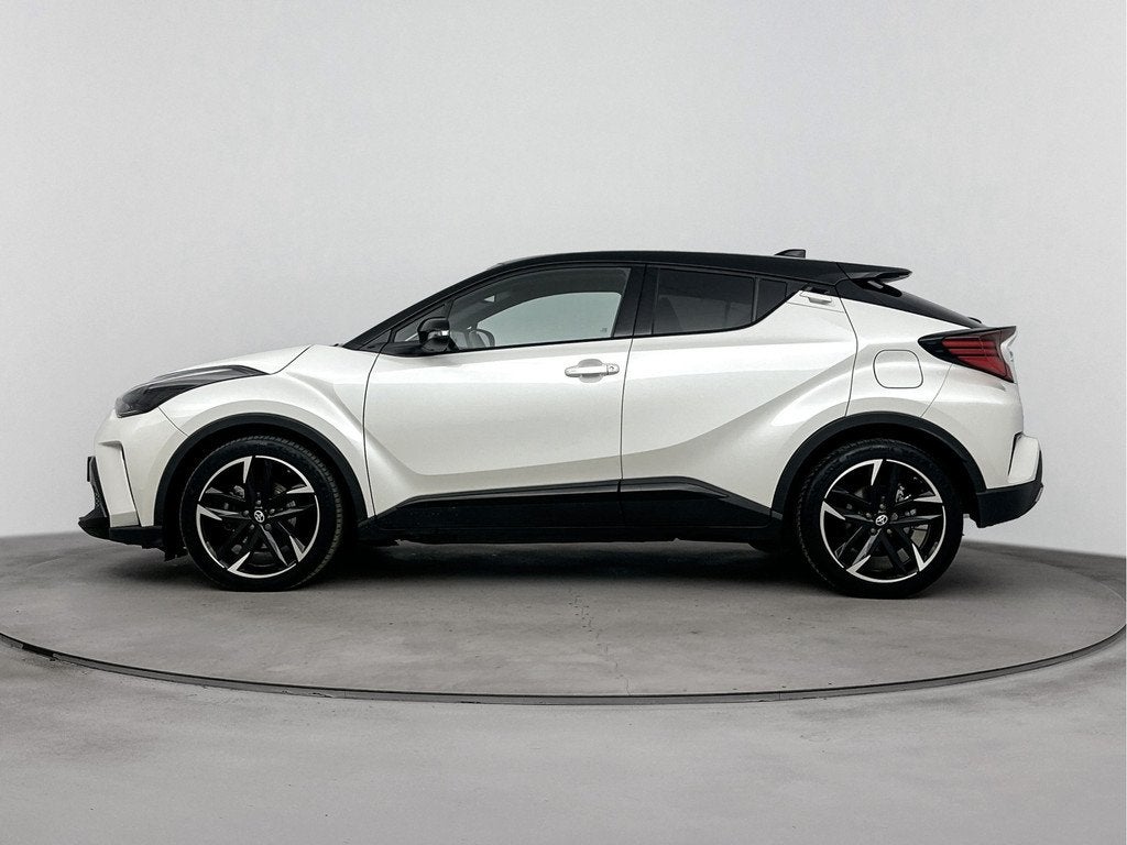 Toyota C-HR 1.8 Hybrid GR-Sport | Apple Carplay | Blind Spot, Auto's, Toyota, 12 maanden, 4 cilinders, Bedrijf, Hybride Elektrisch/Benzine