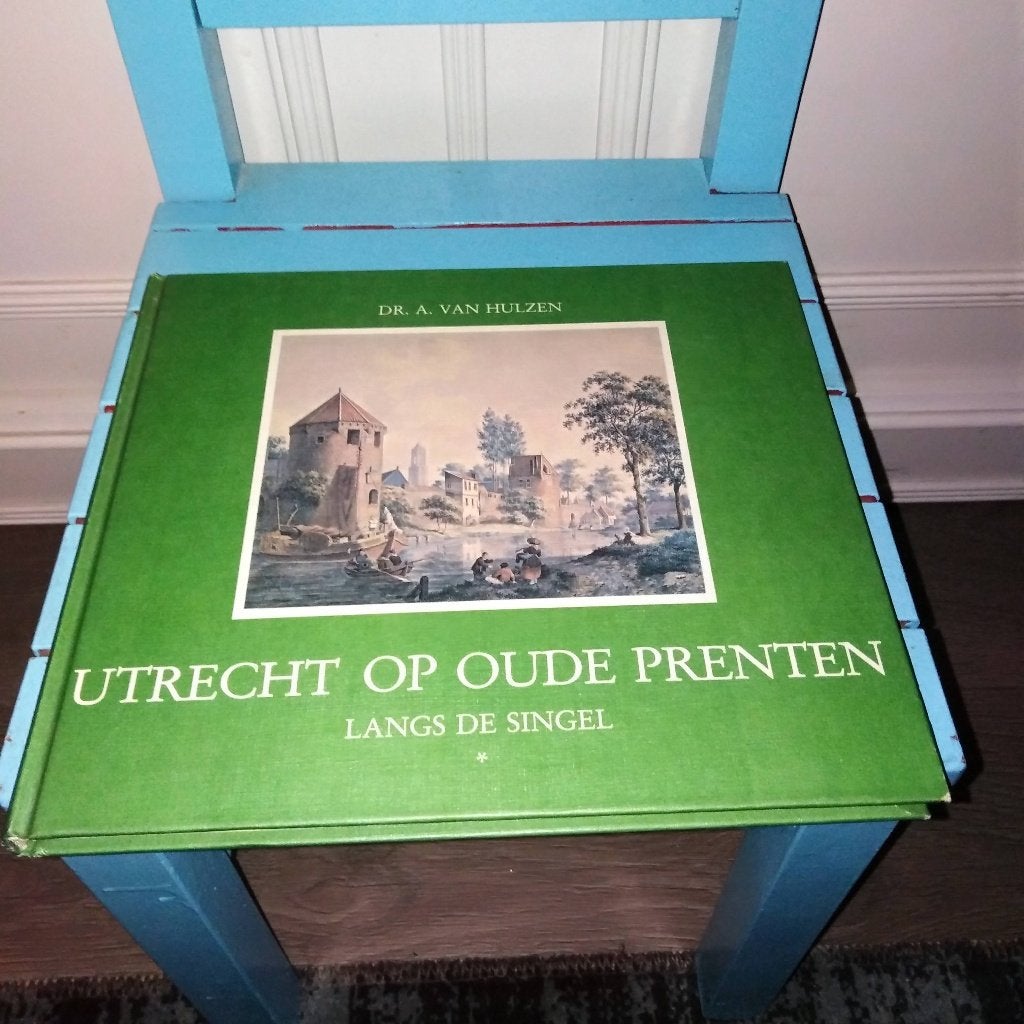 Utrecht op oude prenten Langs de Singel Dr. A. van Hulzen, Ophalen, Gelezen