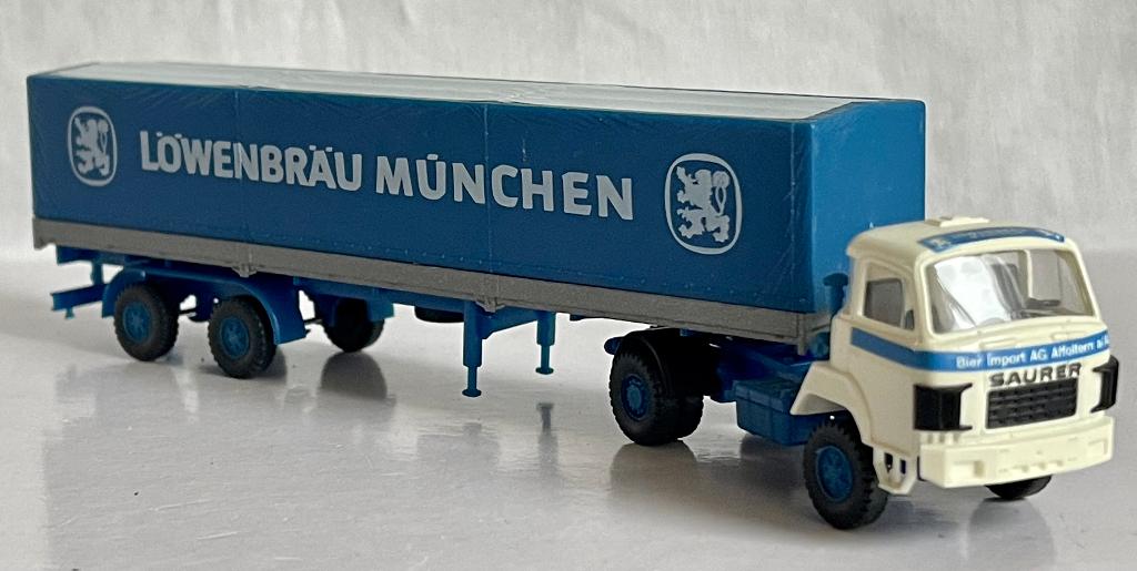 Roskopf 513: Saurer met huifoplegger LÖWENBRÄU MÜNCHEN, Ophalen of Verzenden, Zo goed als nieuw, Bus of Vrachtwagen, Overige merken