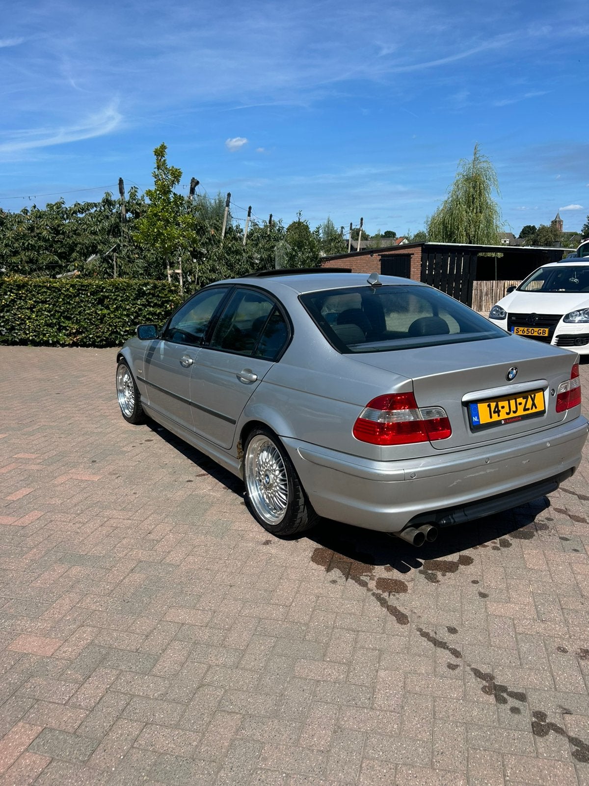 BMW 3-Serie 2.2 I 320 2001 Grijs, 2171 cc, Achterwielaandrijving, Handgeschakeld, Particulier