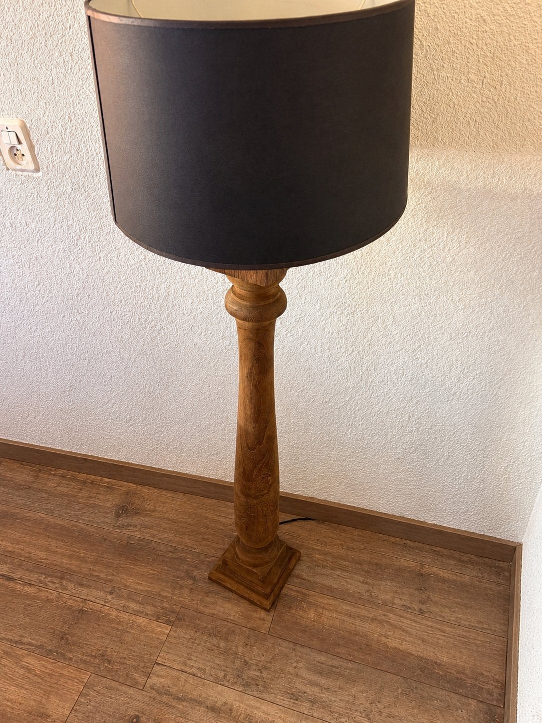 Houten lampenvoet met zwarte kap, Gebruikt, 100 tot 150 cm, Hout, E27 (groot)