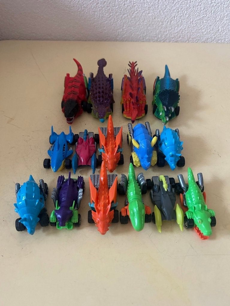 15 Teamsterz Beast Machines speelgoedauto's, 19 Lower Road, London, SE16 2XL, Verenigd Koninkrijk, HTI Toys / Teamsterz, Gebruikt