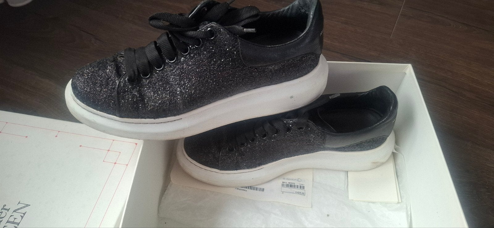 Alexander McQueen sneakers maat 41 met glitters, Kleding | Dames, Schoenen, Zwart, Ophalen of Verzenden, Sneakers of Gympen, Gedragen