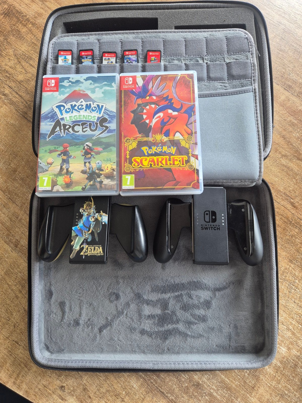 7 switch spellen met koffer en joy-cons, 1 speler, Ophalen of Verzenden, Gebruikt, Vanaf 3 jaar