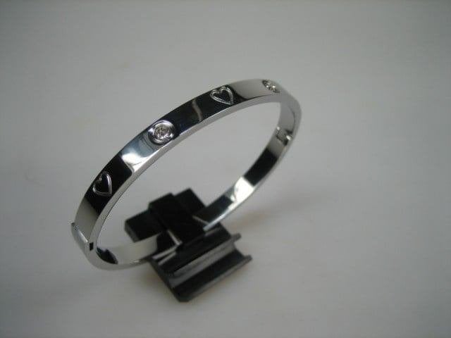 Moderne Italiaanse zilverkleurige slavenarmband, Sieraden, Tassen en Uiterlijk, Met kristal, Staal, Verzenden, Nieuw