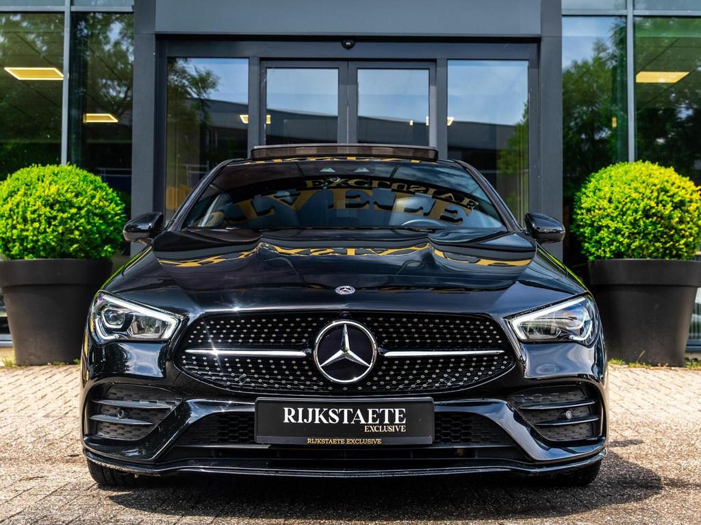 Mercedes CLA-klasse 220 Premium AMG|PANO|BURMESTER|360|19'', Auto's, Mercedes-Benz, Gebruikt, Zwart, Leder, Bedrijf