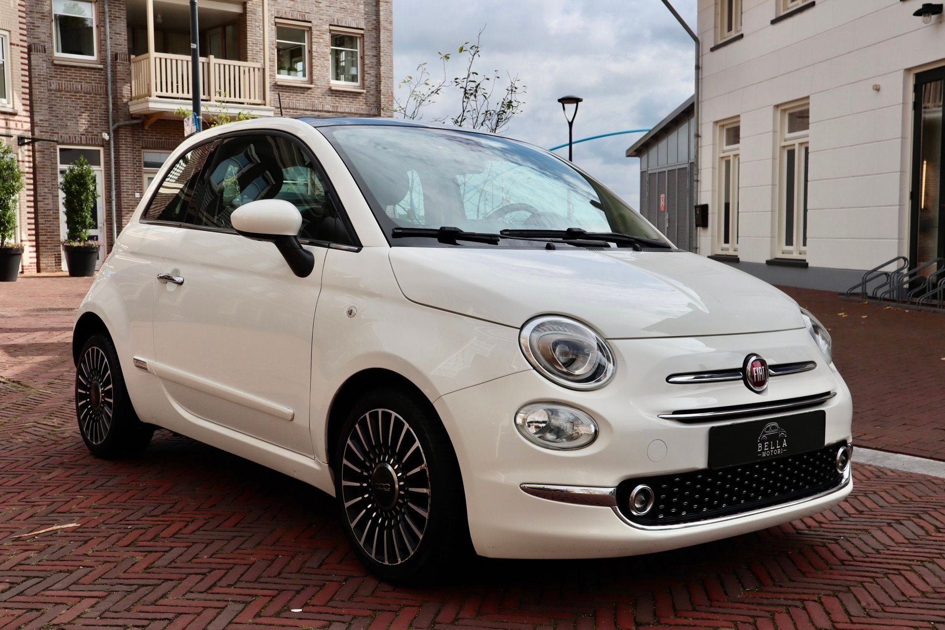 Fiat 500 0.9 TwinAir Lounge | RIJKLAARPRIJS | Apple CarPlay, Auto's, Voorwielaandrijving, Dealer onderhouden, Gebruikt, Leder en Stof