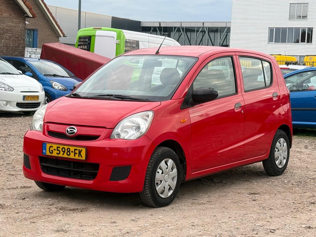 Daihatsu Cuore 1.0 Premium/ ZEER ZUINIG, Auto's, Voorwielaandrijving, Metallic lak, 18 €/maand, 4 stoelen