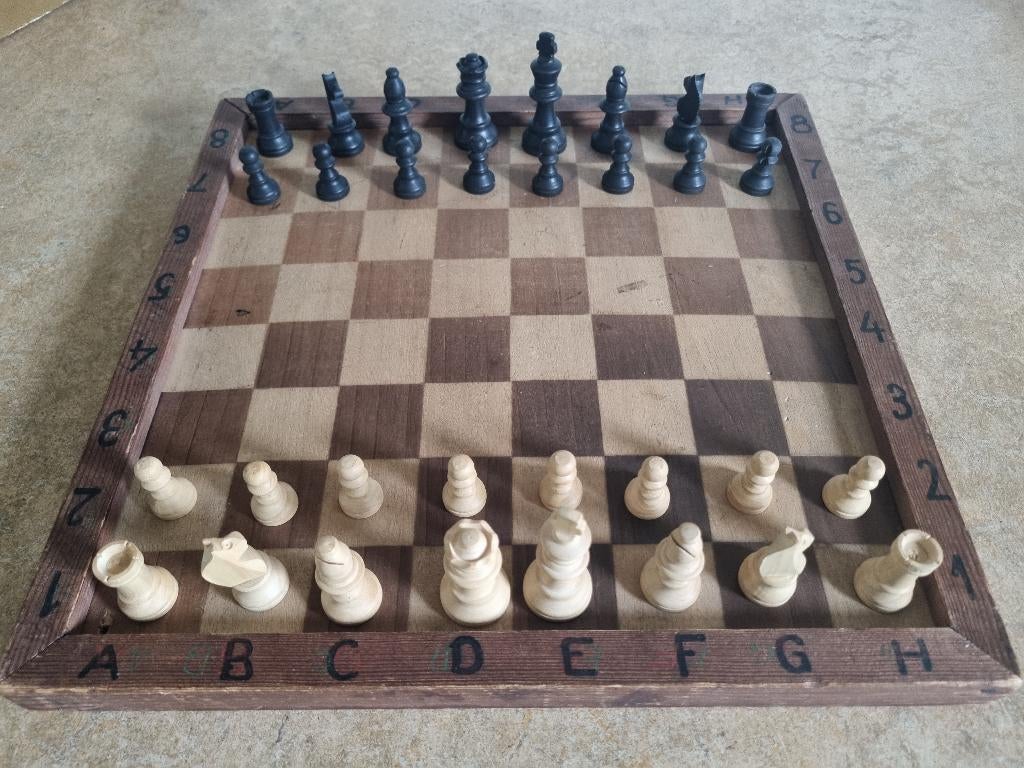 Vintage schaak- en damspel, Ophalen of Verzenden, Gebruikt