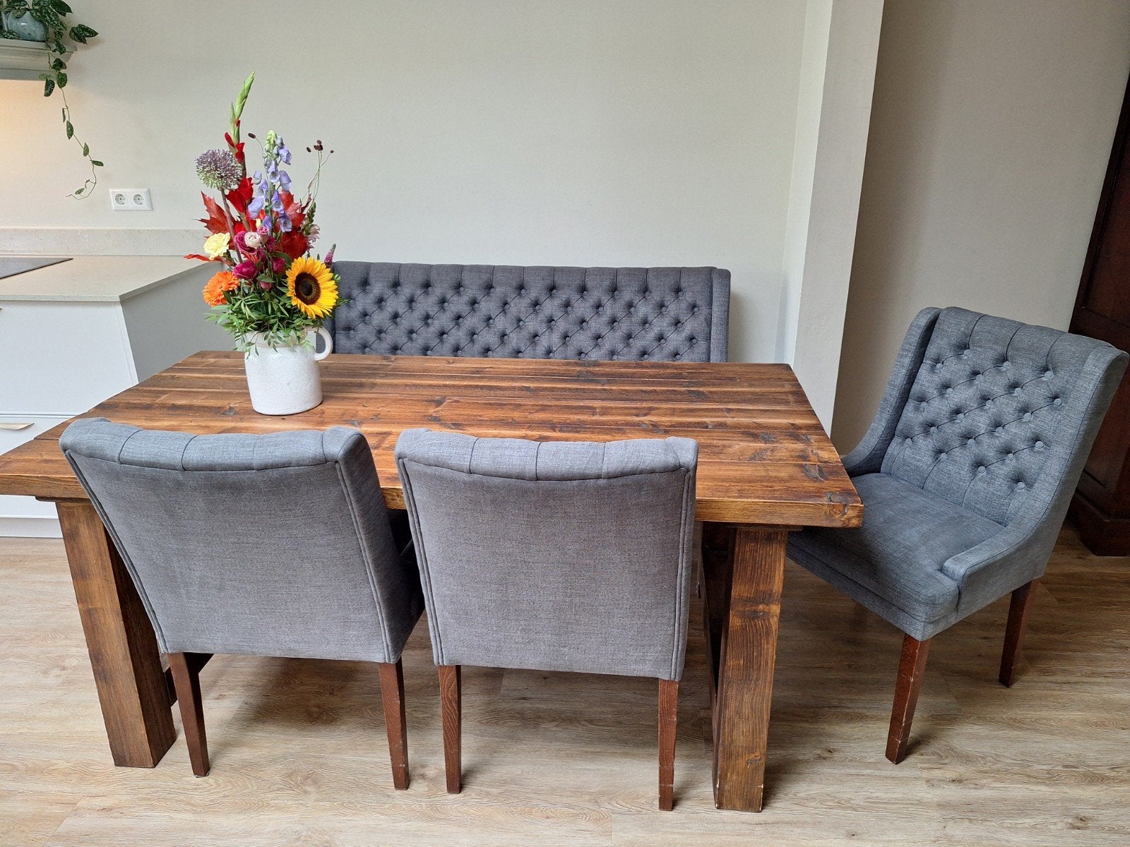 houten eettafel 90×180,  grijze eetkamerstoelen + bank 155cm, Ophalen, Gebruikt, Landelijk, 4 tot 6 stoelen