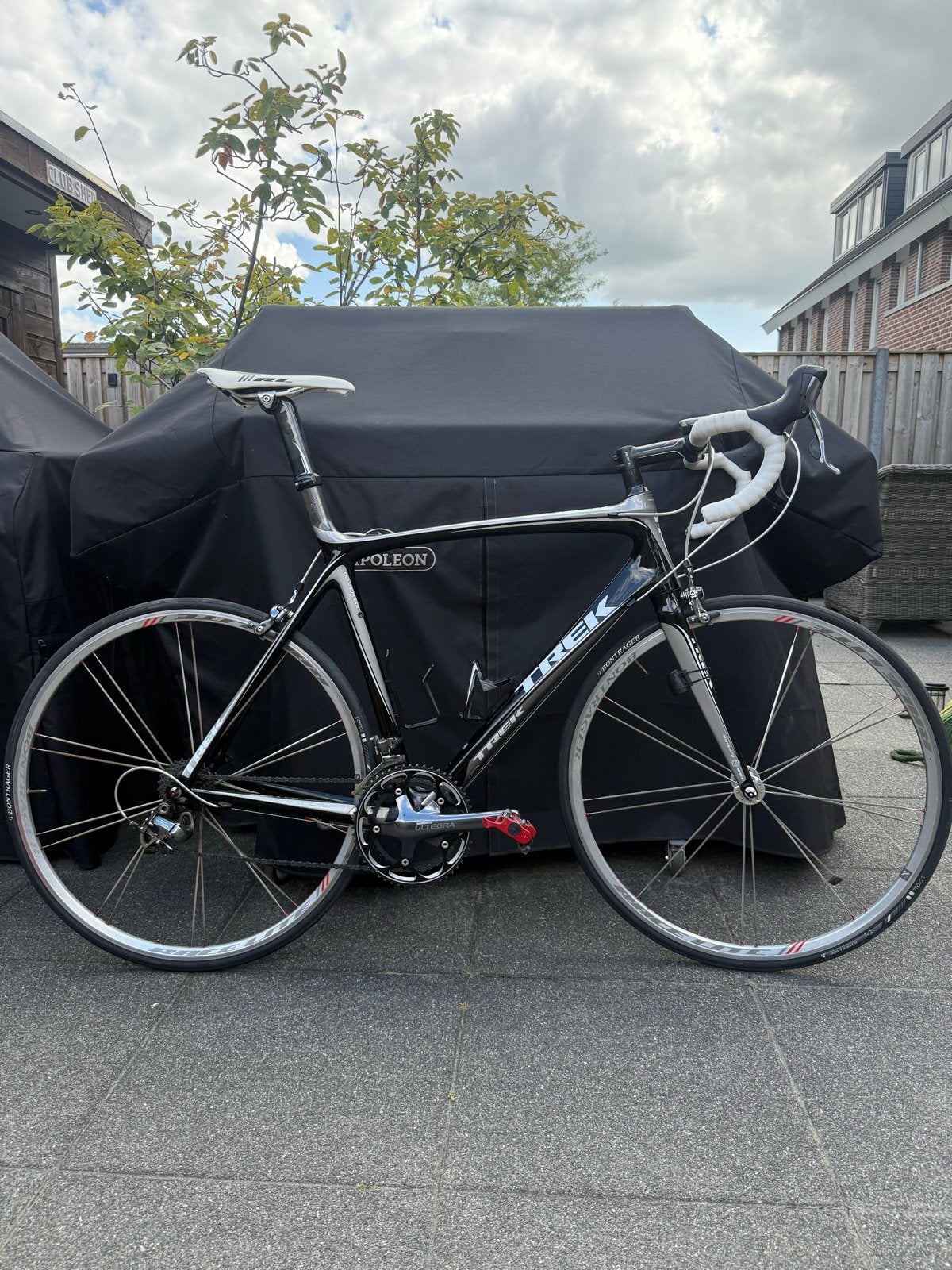 Trek Madone 5.2 OCLV Carbon Racefiets - Zo goed als nieuw, Minder dan 10 versnellingen, Carbon, Velgrem, Zo goed als nieuw