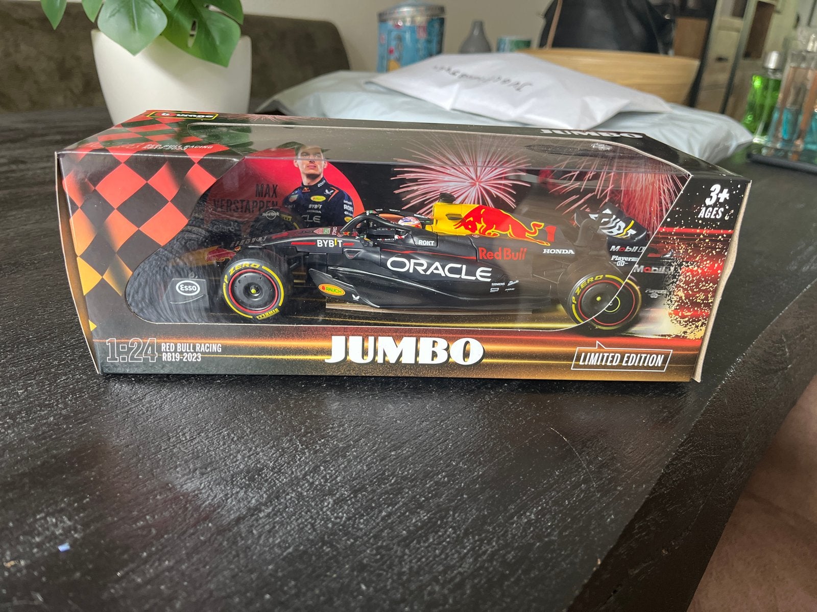 Max Verstappen Red Bull Racing RB19-2023 1:24 Jumbo, Ophalen of Verzenden, Nieuw, Auto, Bburago