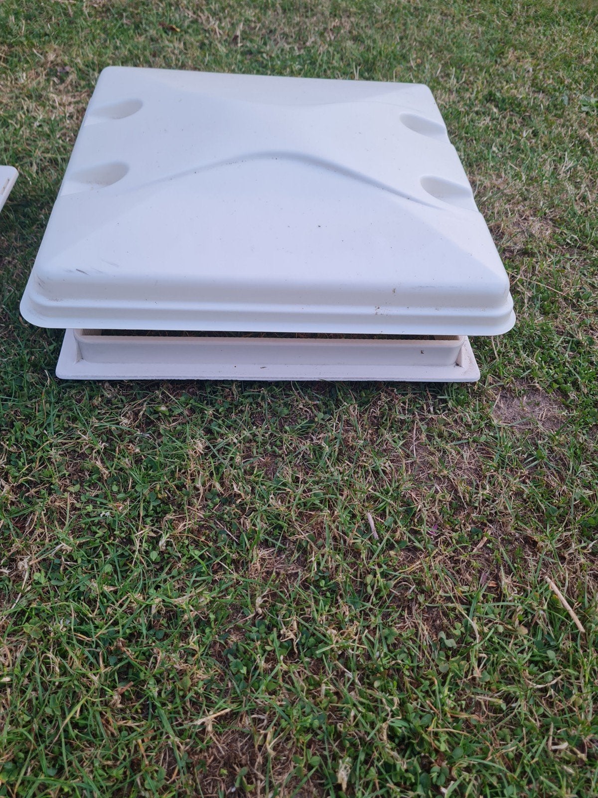 Dakluik voor caravan of camper 40 x 40 cm, Caravans en Kamperen, Caravan accessoires, Ophalen, Gebruikt