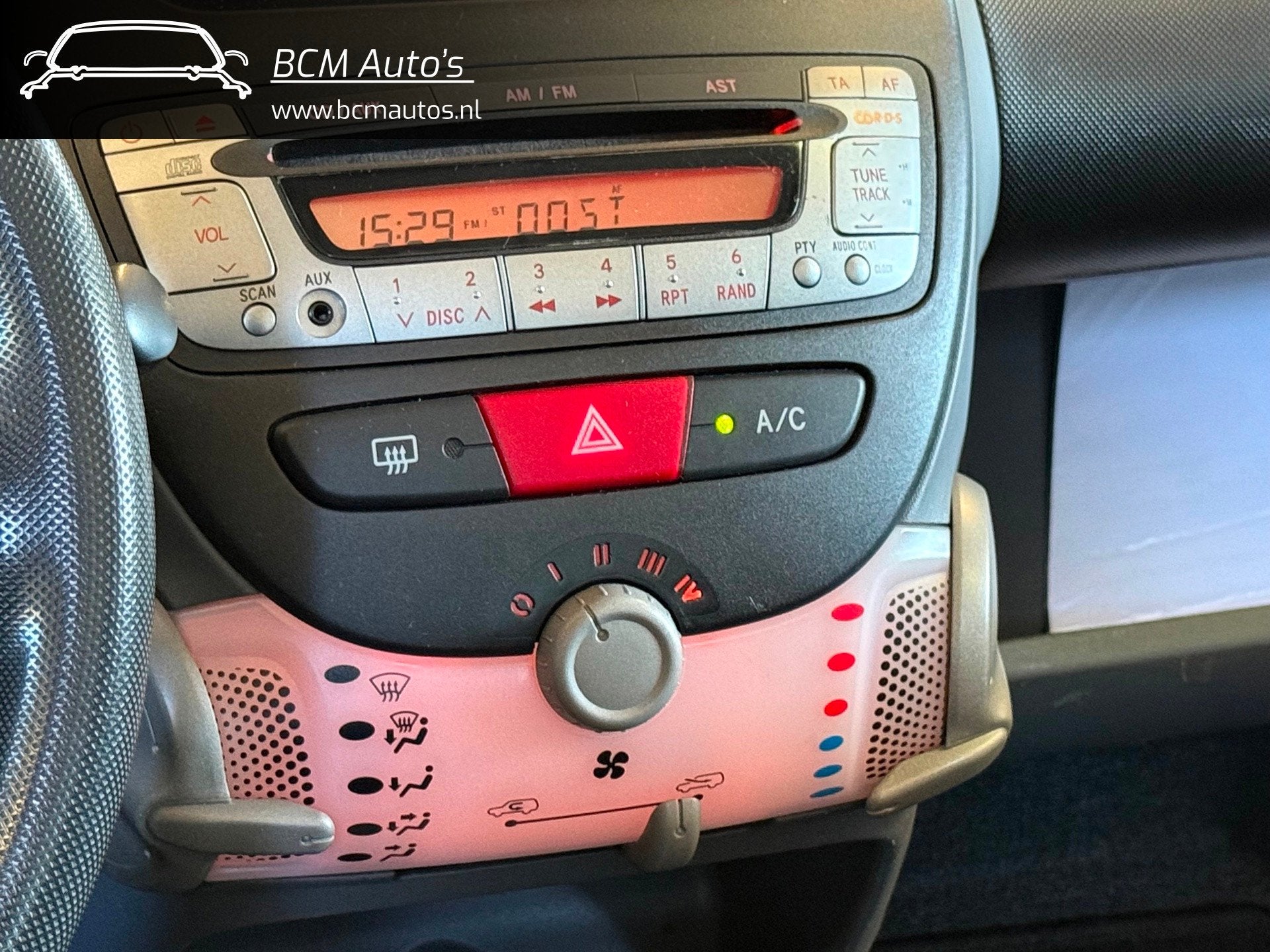 Peugeot 107 1.0-12V XS AUTOMAAT|Airco|Cv|5 Deurs|NAP, Auto's, Stof, Gebruikt, Zwart, 4 stoelen