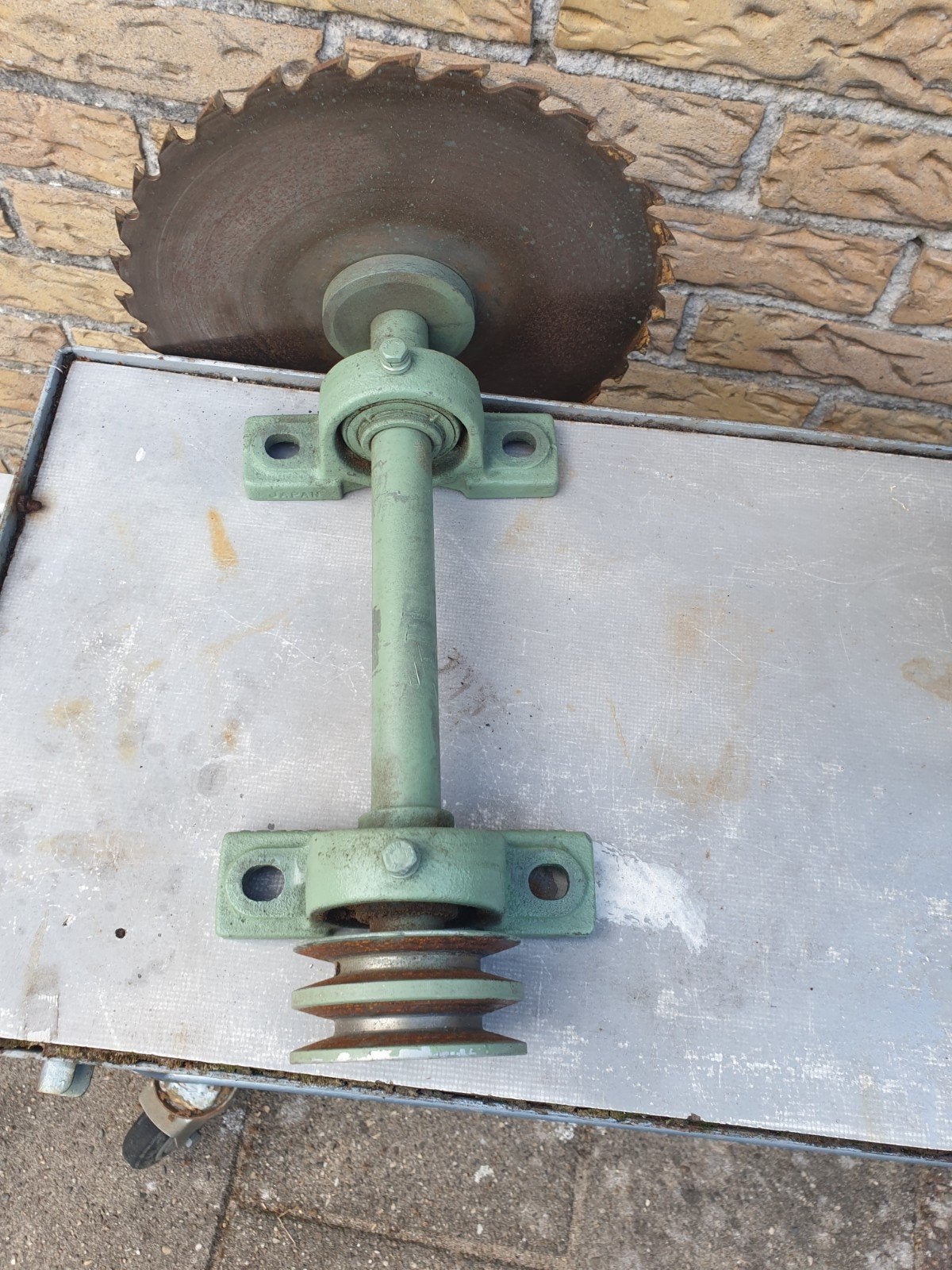 prachtige  zaagas compleet, 70 mm of meer, Ophalen of Verzenden, Zo goed als nieuw, Afkortzaag