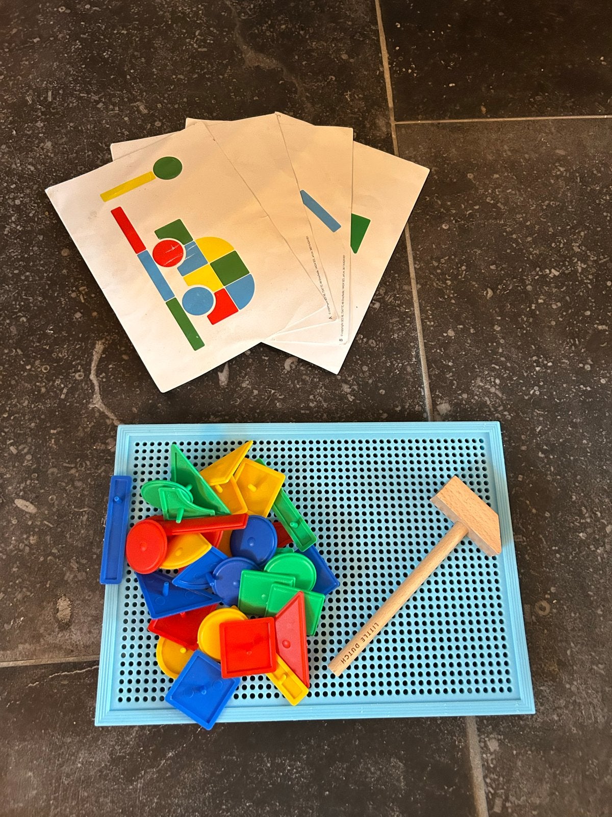 Hamertje Tik spel met 4 voorbeelden, Ophalen of Verzenden, Gebruikt, Knutselen