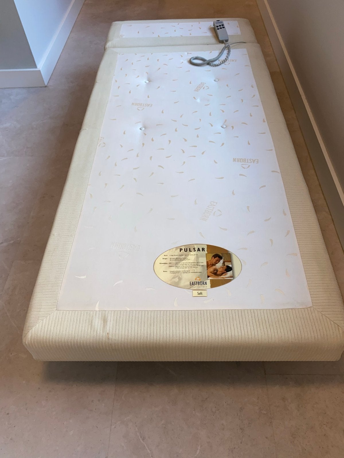 Eastborn boxspring 90x210 met matras en verstelbaar, Ophalen, 90 cm, Eenpersoons, 210 cm