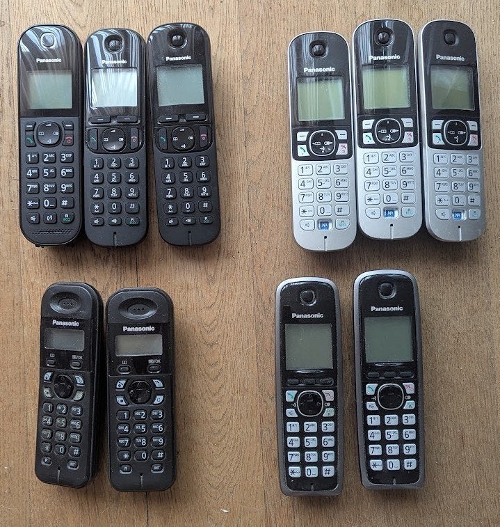 Grote partij 12 huistelefoons / DECT handsets basisstations, Ophalen of Verzenden, Gebruikt, 4 handsets of meer