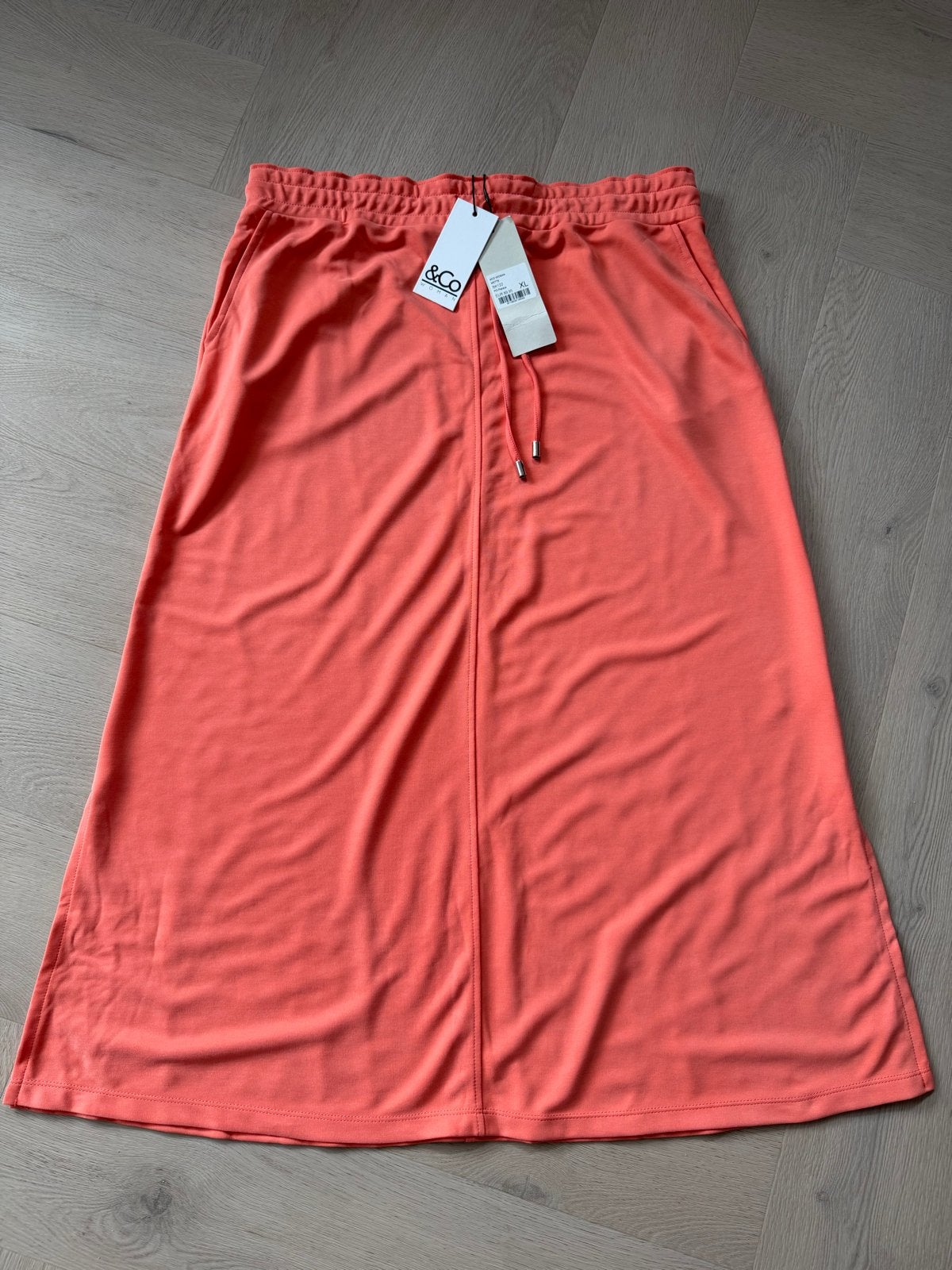 Rok &Co Woman nieuw met kaartje - Maat XL, Ophalen of Verzenden, Nieuw, Maat 46/48 (XL) of groter, Rood