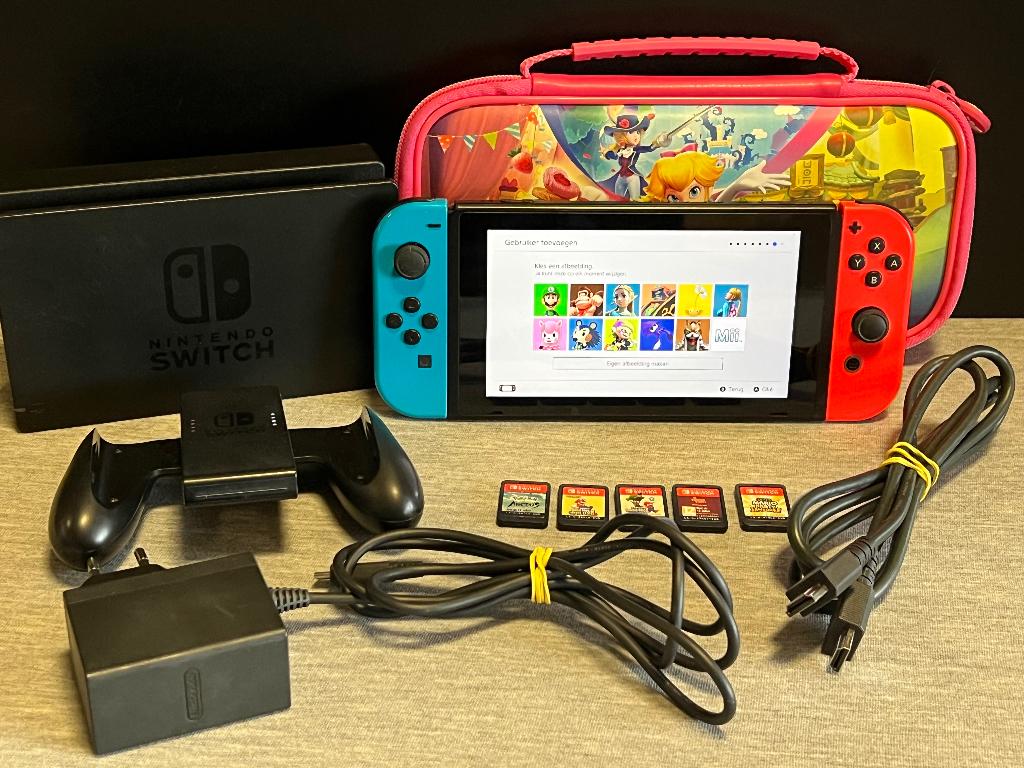 Nintendo Switch HAC-001(-01) 5 Games, Switch 2019 Upgrade, Ophalen of Verzenden, Met 1 controller, Gebruikt