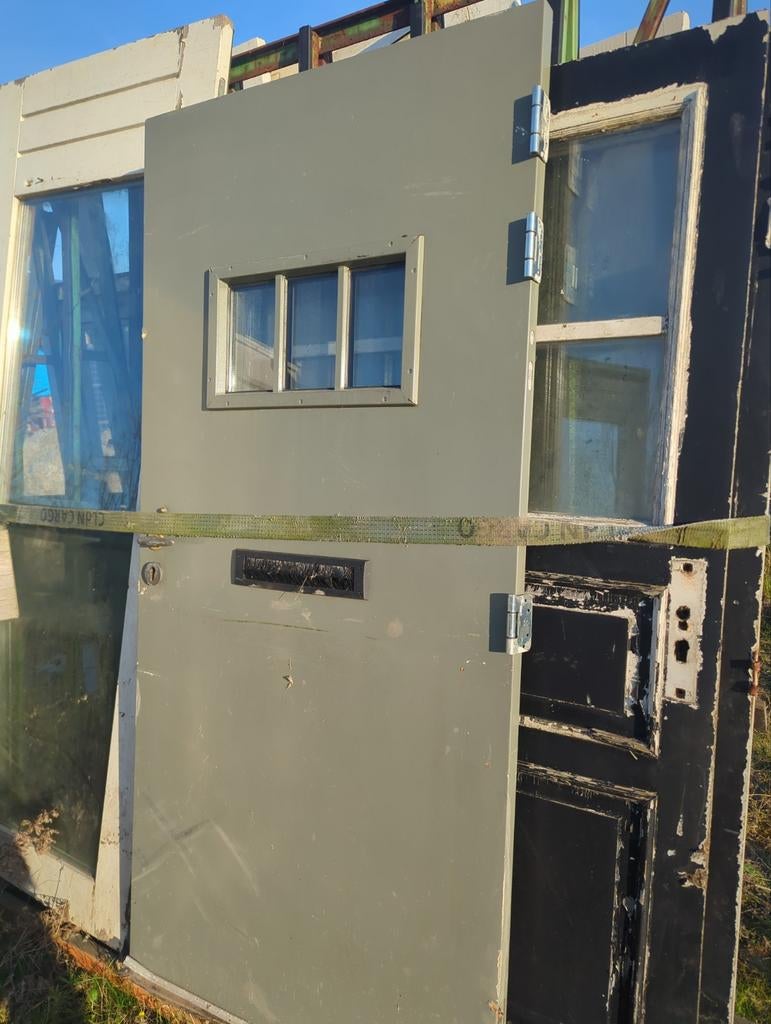 voordeur 94x202x5,5 met schade, Doe-het-zelf en Verbouw, Deuren en Horren, Ophalen of Verzenden, Gebruikt, Buitendeur, 200 tot 215 cm