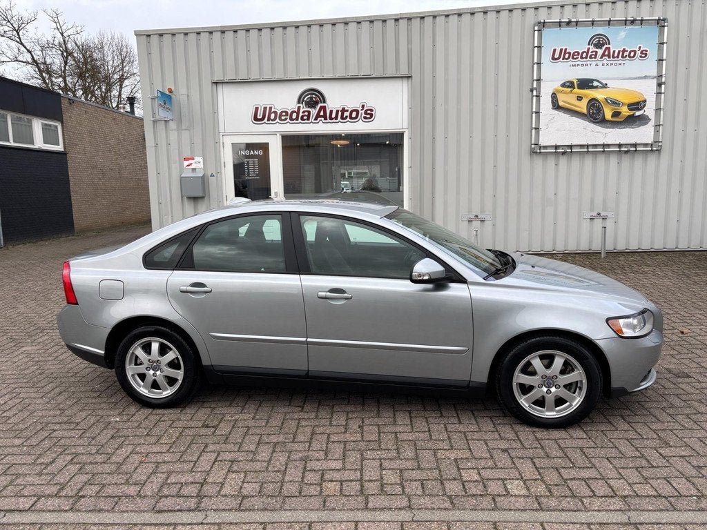 Volvo S40 2.4i Edition I --AUTOMAAT--NL AUTO ZEER MOOI 6999E, Stof, Gebruikt, 700 kg, 2435 cc