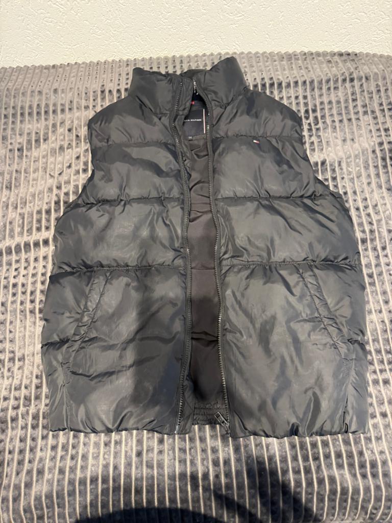 Tommy Hilfiger Bodywarmer Zwart - Zo goed als nieuw, Ophalen of Verzenden, Zo goed als nieuw, Overige maten, Zwart