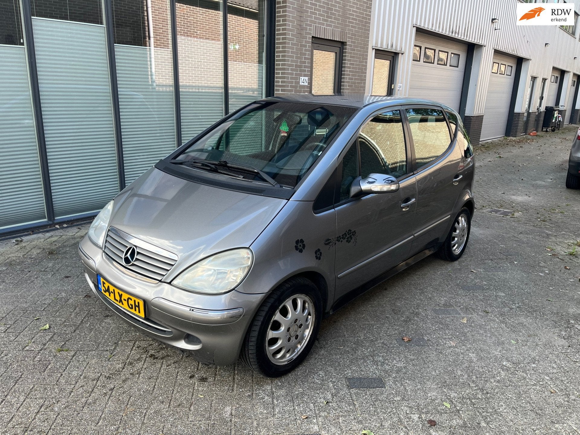 Mercedes-Benz A-klasse 140 Elegance Lang! AUTOMAAT! SENSOR!, Stof, Gebruikt, 4 cilinders, 49 €/maand
