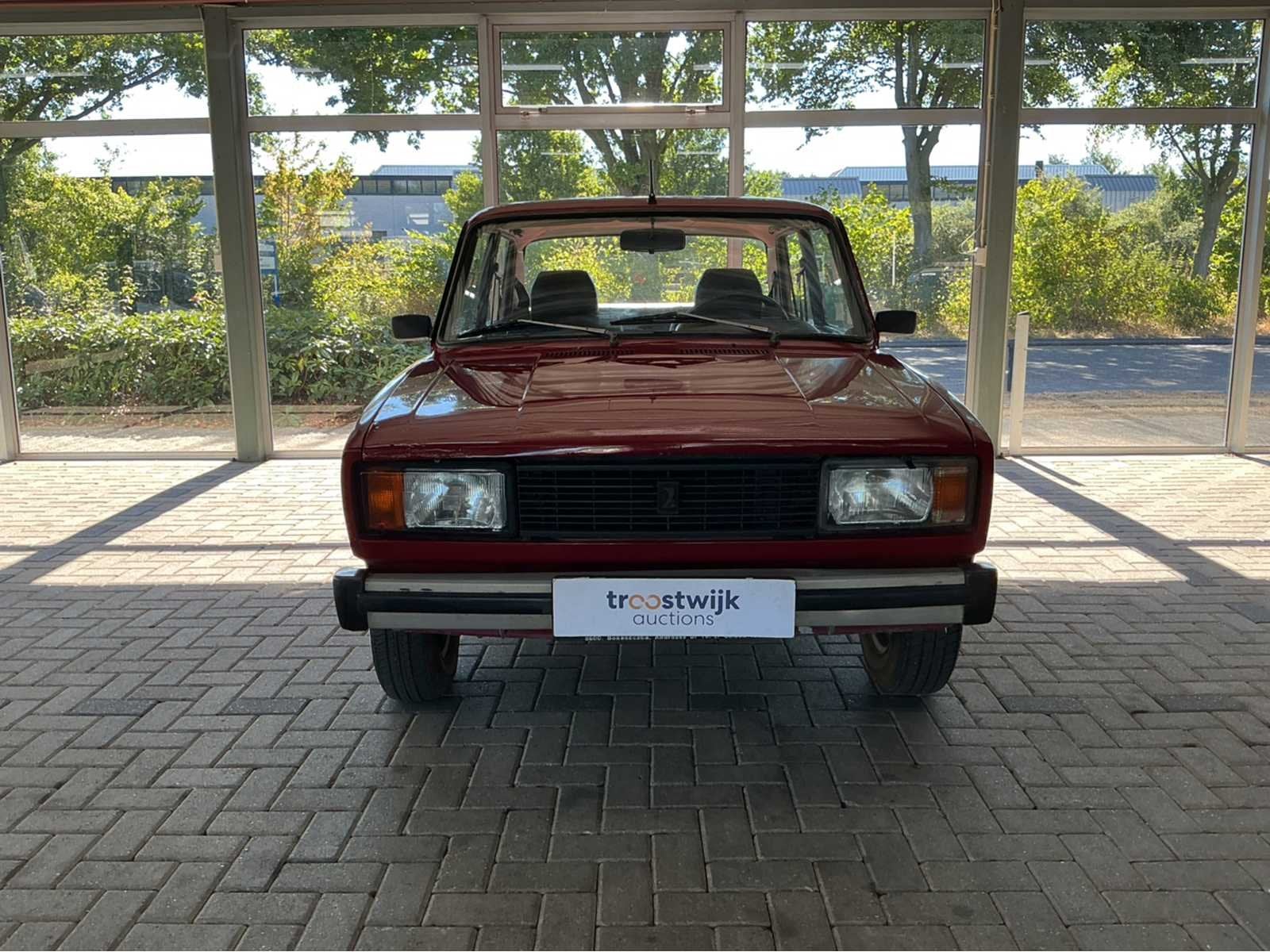 Lada/VAZ 2105. 1.3 motor Benzine Marge Auto 1989, foto 2