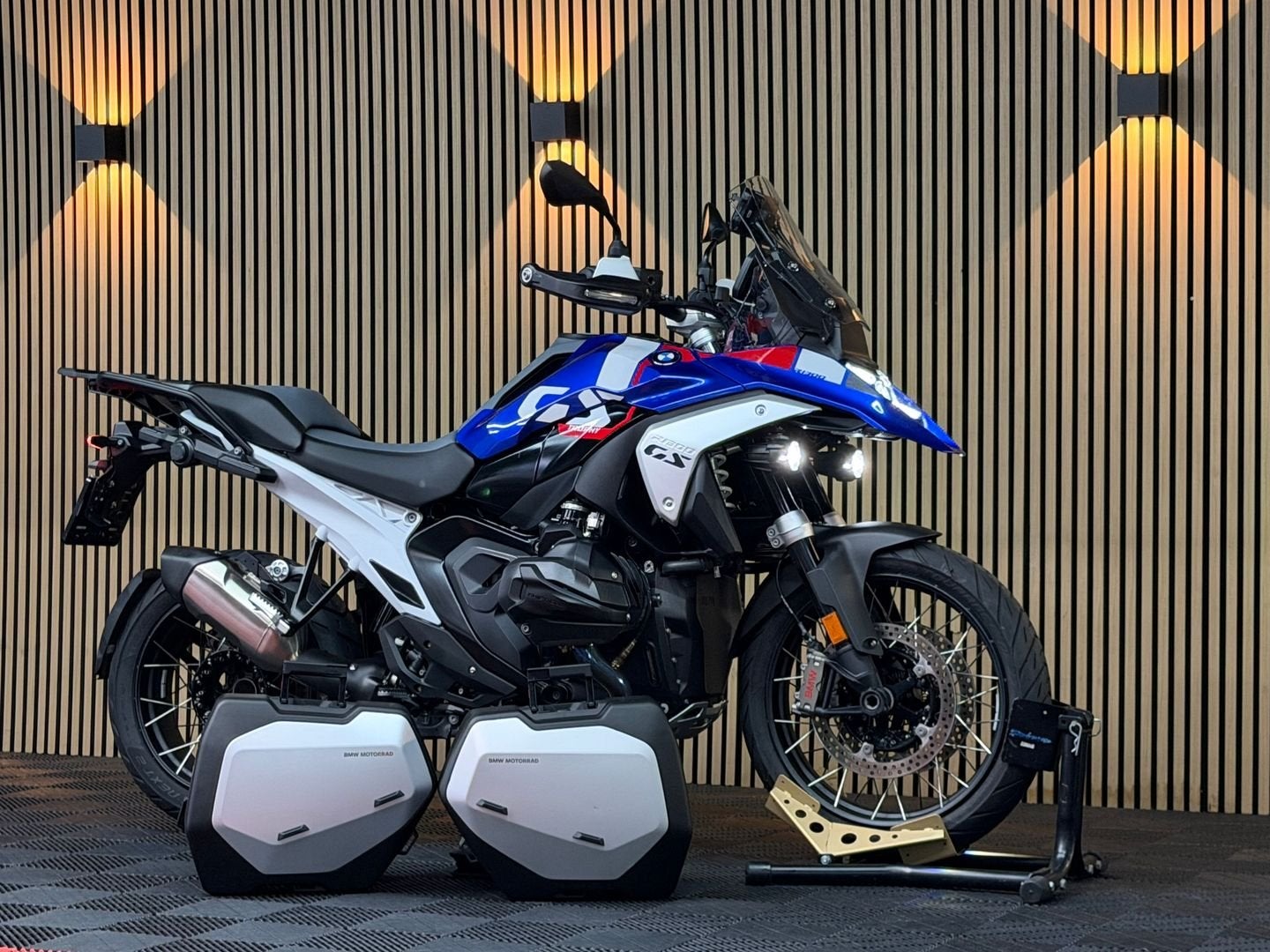 BMW R 1300 GS - Koffers - Alle pakketten - Nieuwstaat