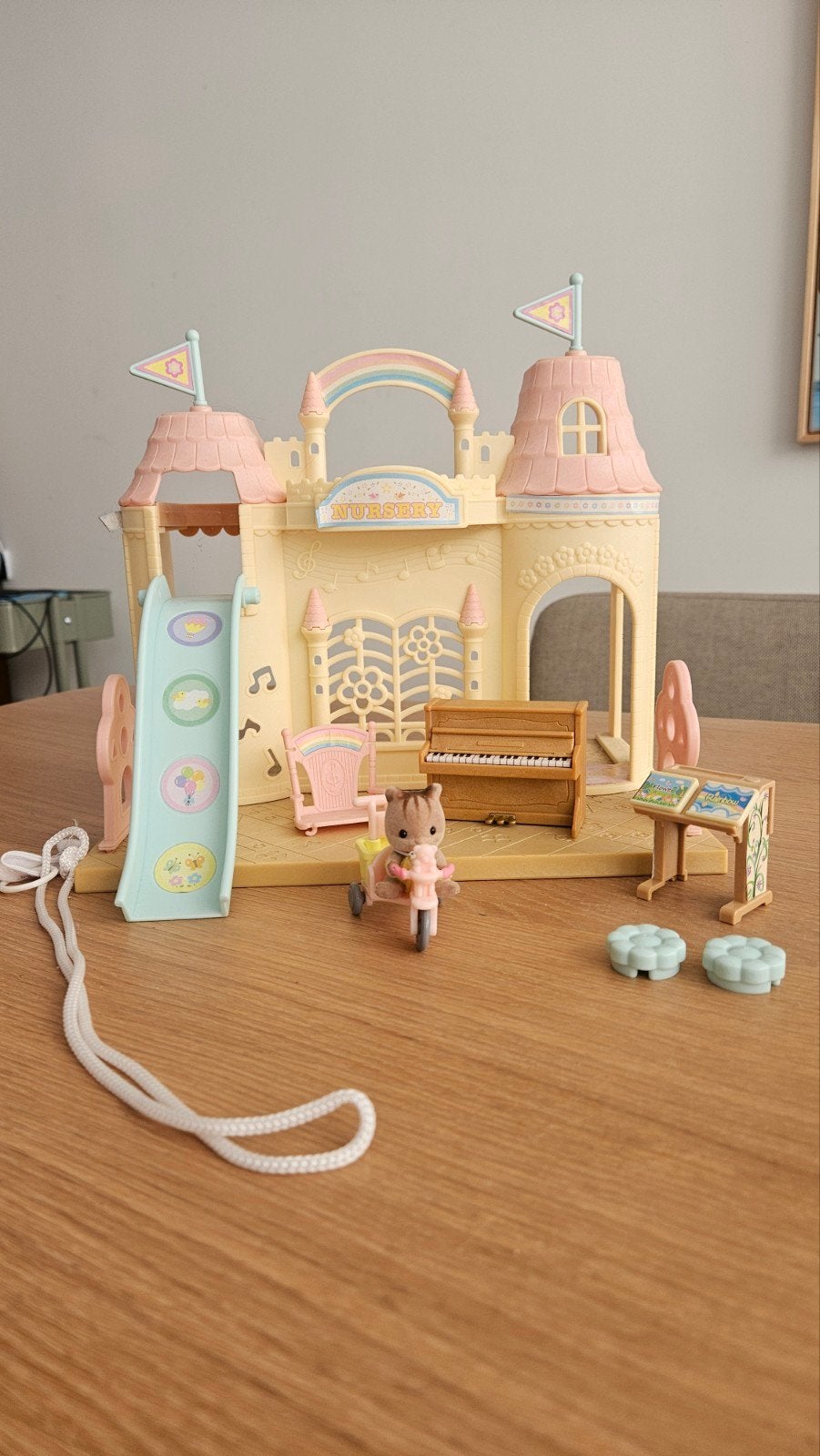 Sylvanian Families Baby Crèche Kasteel 5316 met accessoires, Ophalen of Verzenden, Zo goed als nieuw, Jongen of Meisje