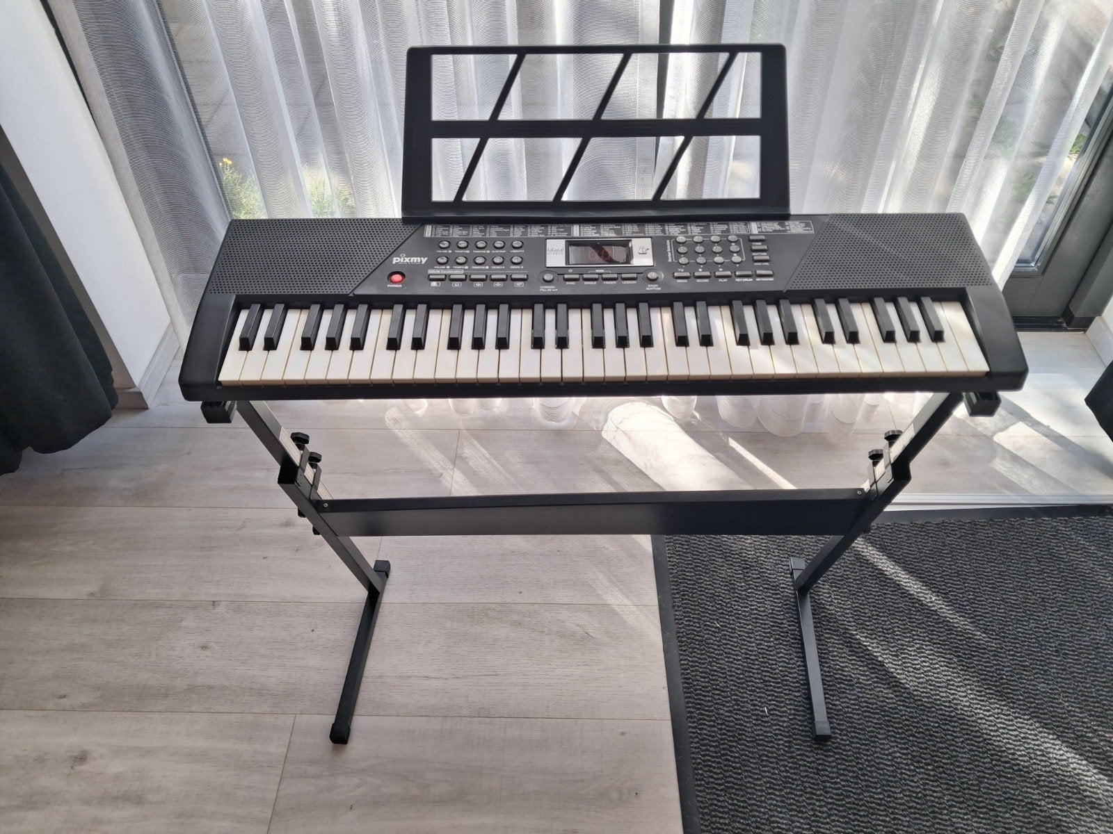 Leuke pixmy keyboard, bijna nooit gebruikt!, Muziek en Instrumenten, Keyboards, Overige merken, 61 toetsen, Ophalen of Verzenden