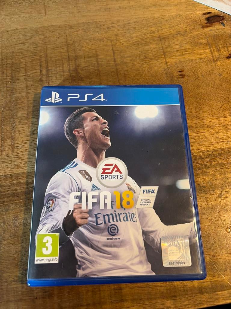 FIFA 18 voor PS4 - Voetbalgame met Cristiano Ronaldo, Spelcomputers en Games, Gebruikt, Eén computer, Ophalen of Verzenden, Sport