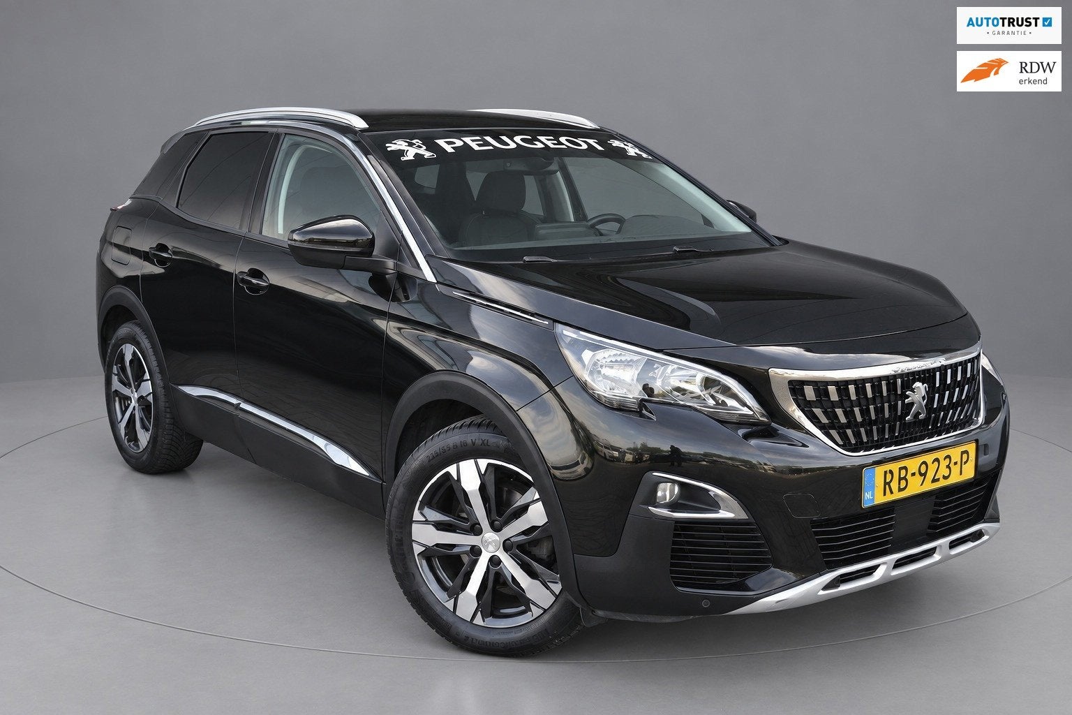 Peugeot 3008 Première|AGC|Camera|Clima|Trekhaak, Voorwielaandrijving, Gebruikt, Leder en Stof, Zwart