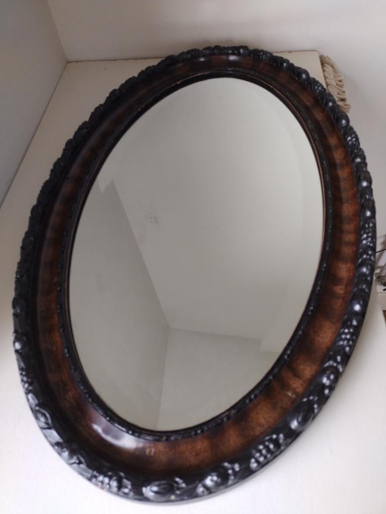 Antieke Ovale Spiegel met Sierlijke Lijst, Antiek en Kunst, Ophalen of Verzenden, Ovaal, Minder dan 50 cm