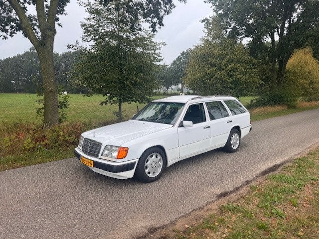 Mercedes-Benz 200-500 (W124) Combi 230 TE Airco, Schuifdak,, Auto's, Wit, Handgeschakeld, 5 stoelen, Achterwielaandrijving