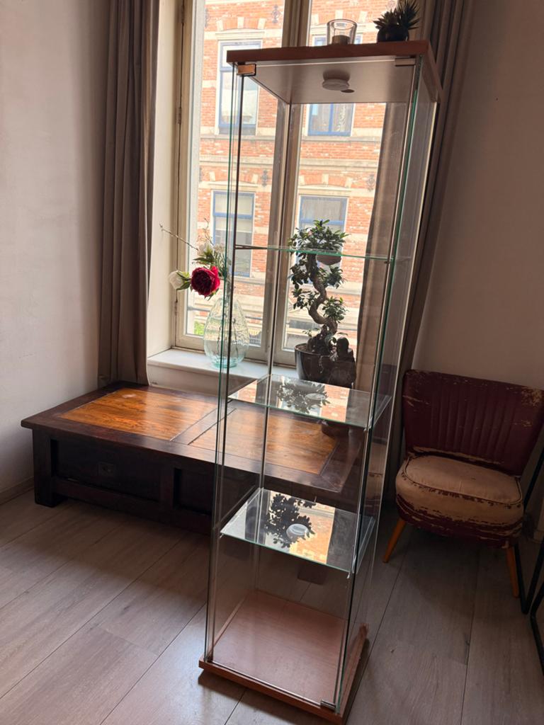 Glazen vitrinekast - 163x40x35 cm - Zo goed als nieuw, Ophalen, Minder dan 50 cm, 150 tot 200 cm