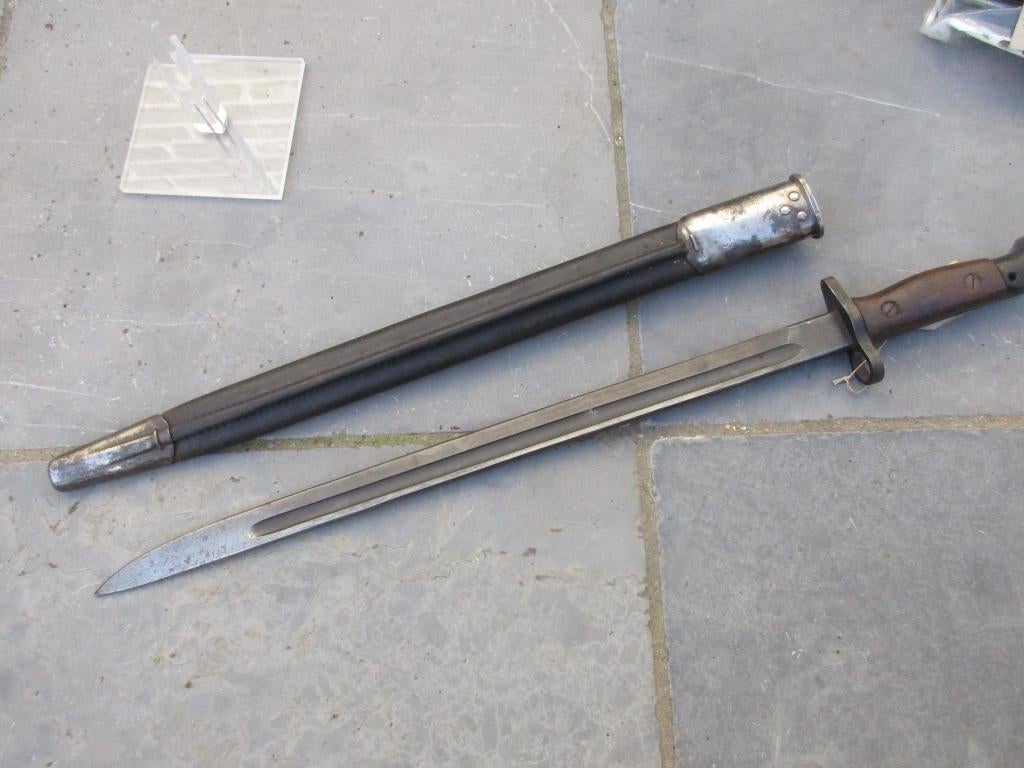 bajonet, Verzamelen, Ophalen of Verzenden, Landmacht, Overige gebieden, Mes of Dolk