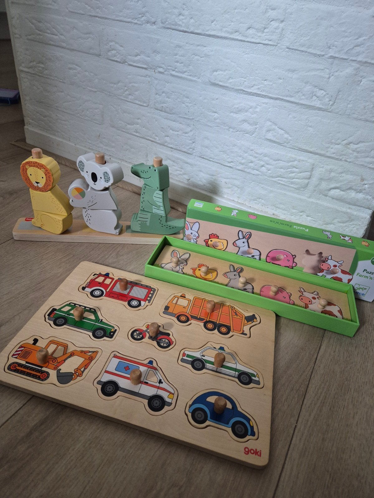 Houten puzzels 3x Goki, Djeco, Fisher Price, Ophalen, Zo goed als nieuw, Overige typen