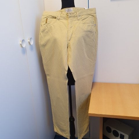 Spijkerbroek heren Armani jeans maat 36, Kleding | Heren, Spijkerbroeken en Jeans, W36 - W38 (confectie 52/54), Armani jeans, Overige kleuren