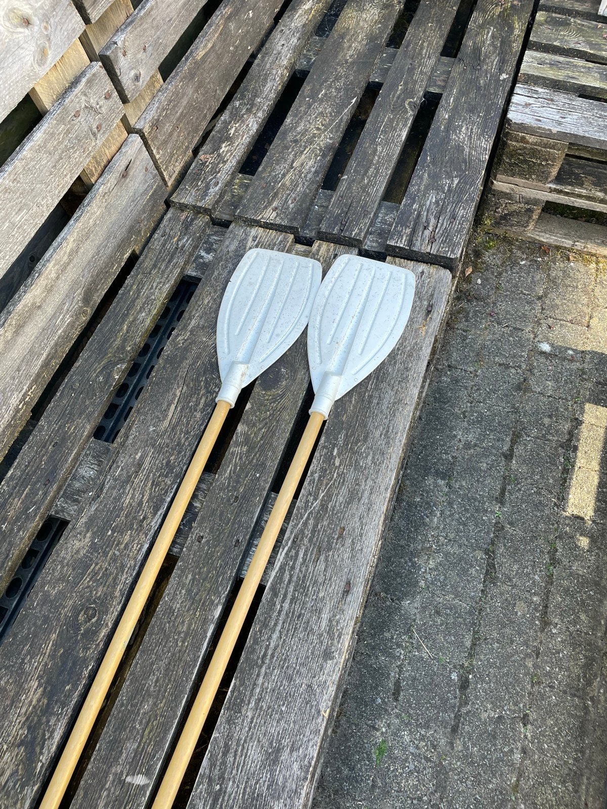 Set van 2 houten peddels voor (rubber) boot of kano, Watersport en Boten, Peddels, Ophalen, Gebruikt, Enkelbladige peddel