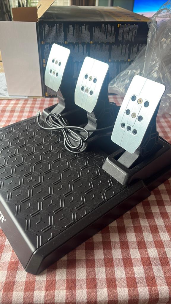 Thrustmaster T3PA pedalen, Ophalen of Verzenden, Zo goed als nieuw