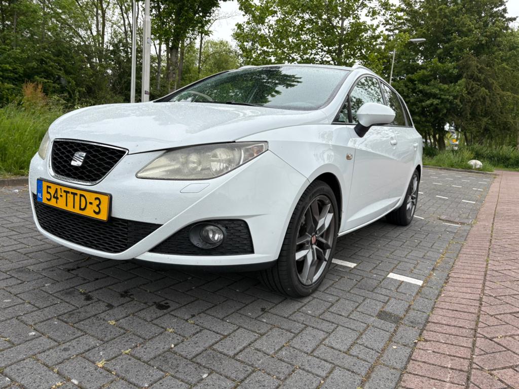 Seat Ibiza 1.2TDI 55KW Ecomotive ST 2012 Wit, Voorwielaandrijving, 74 pk, 1199 cc, Origineel Nederlands