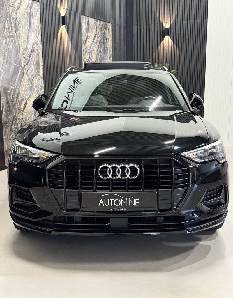 Audi Q3 35 TFSI S-line Black Optic|PANO|BLIND SPOT|MEMORY|LE, 15 km/l, 4 cilinders, 150 pk, Zwart