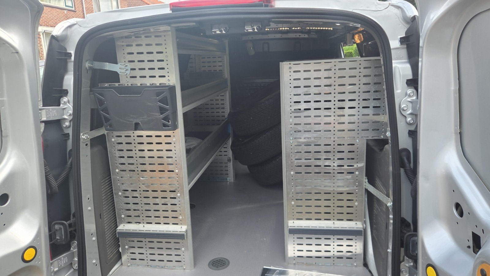 Sortimo bedeijfswageninrichting Ford Transit L2, Ophalen
