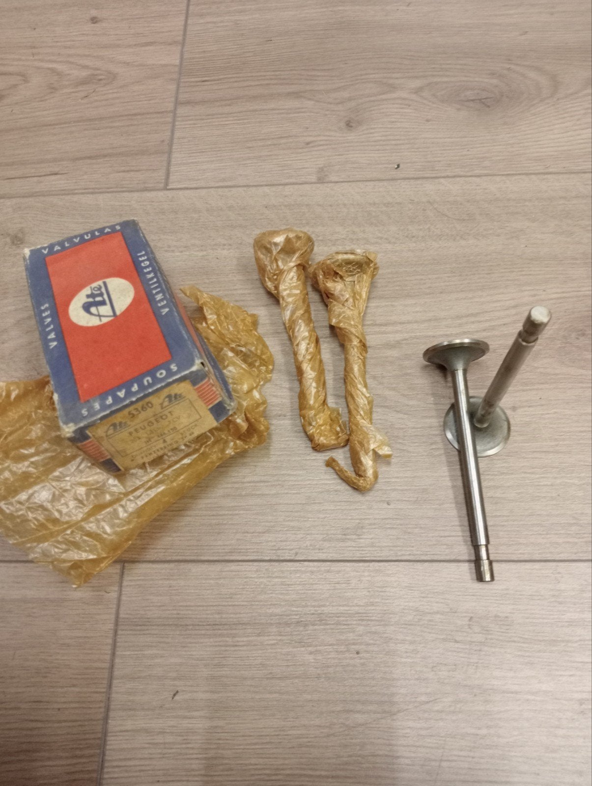 kleppen  Peugeot 203, NOS, oldtimer, Nieuw, Ophalen of Verzenden, Peug, Nb