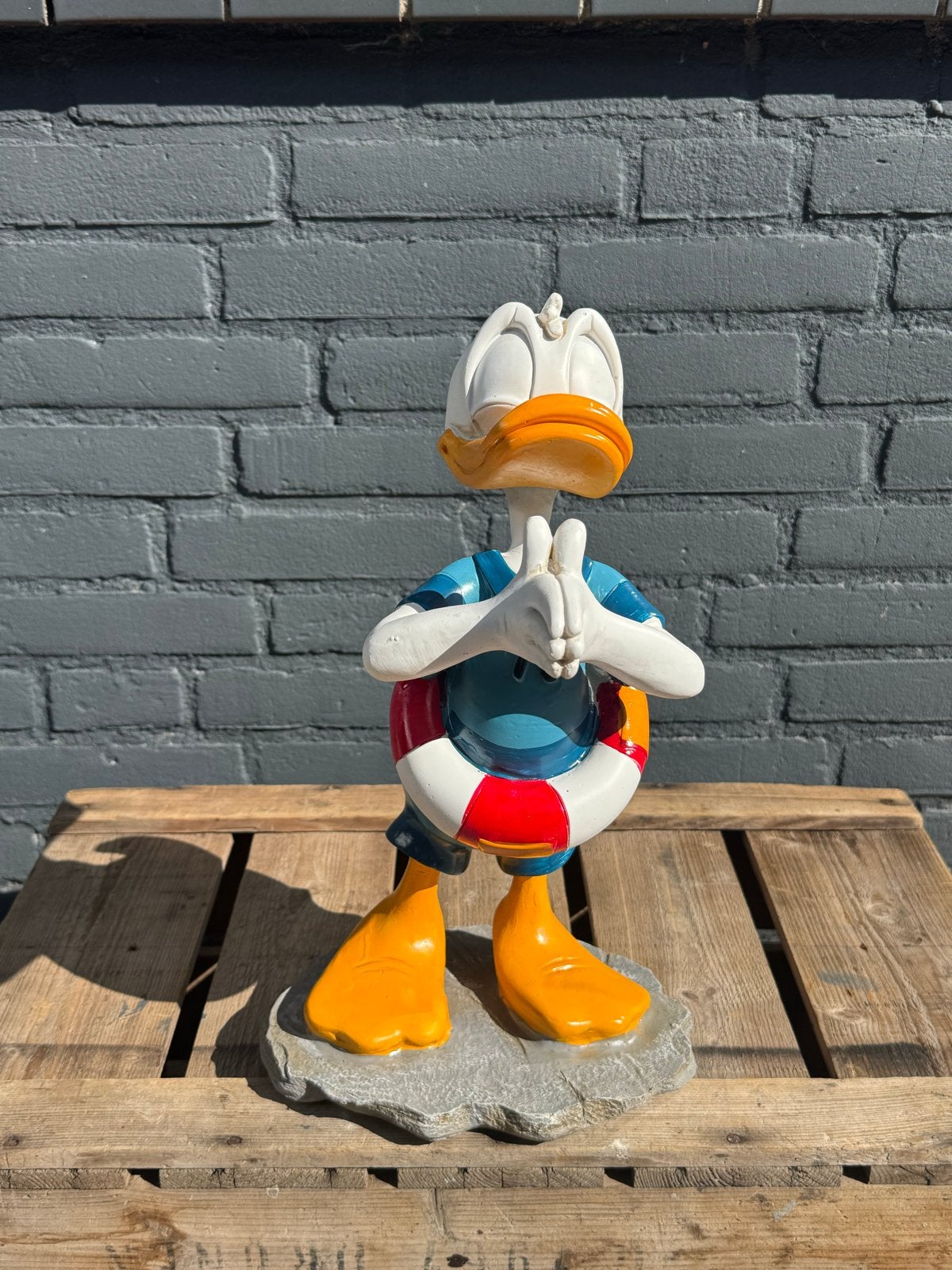 Donald Duck Beeldje met Zwemband - Disney Collectible, Verzamelen, Ophalen, Gebruikt, Beeldje of Figuurtje, .