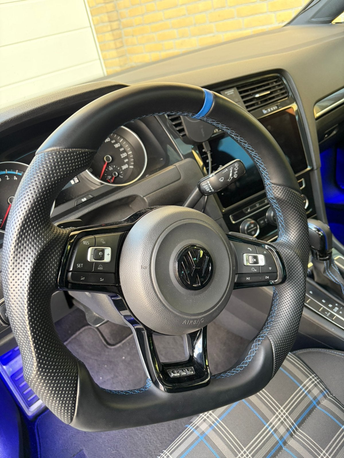Custom stuur golf 7(,5) en zwarte trim, Auto-onderdelen, Ophalen of Verzenden, Gebruikt, Volkswagen